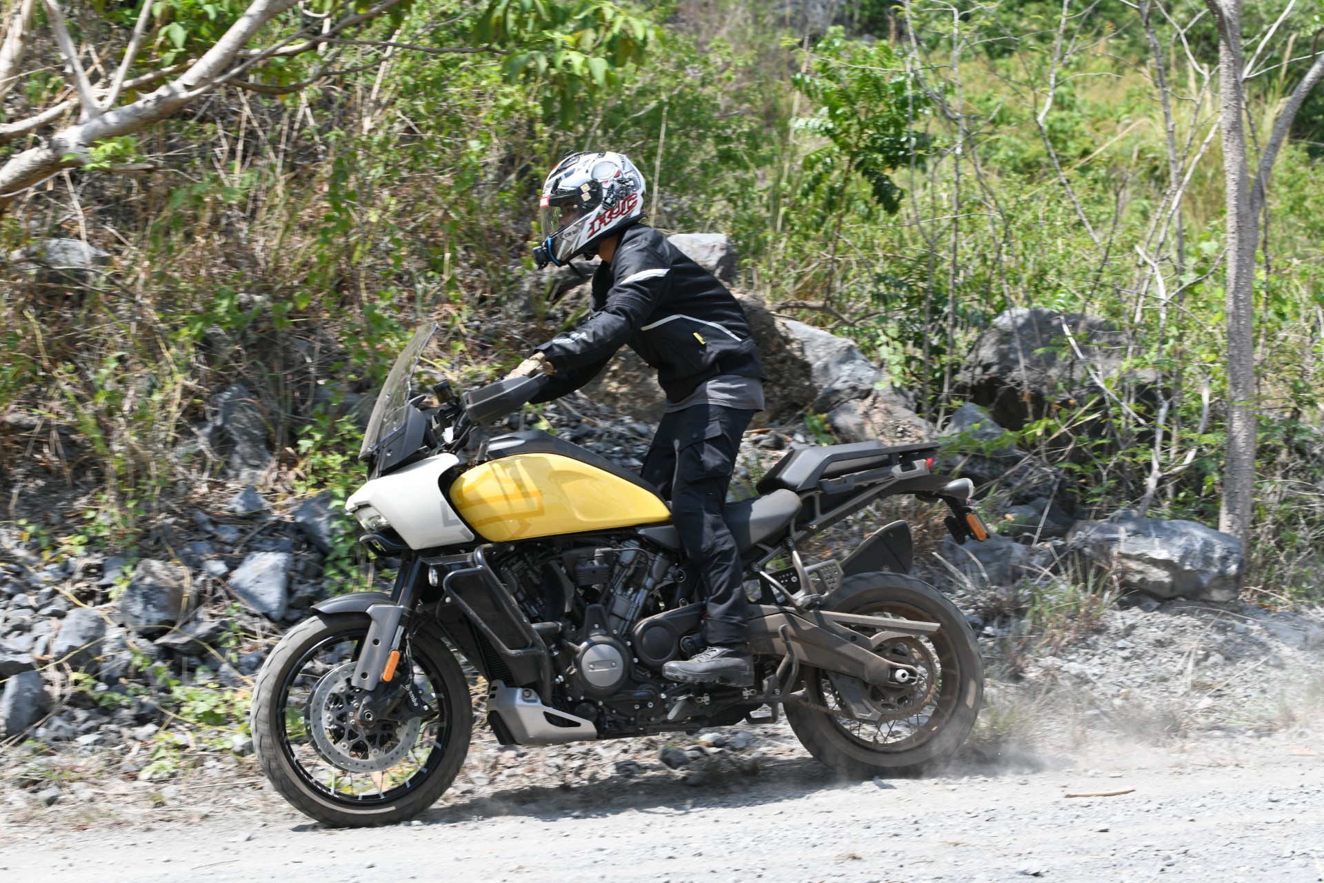 On The Ground: Harley-Davidson Dirt Road & Track 2023