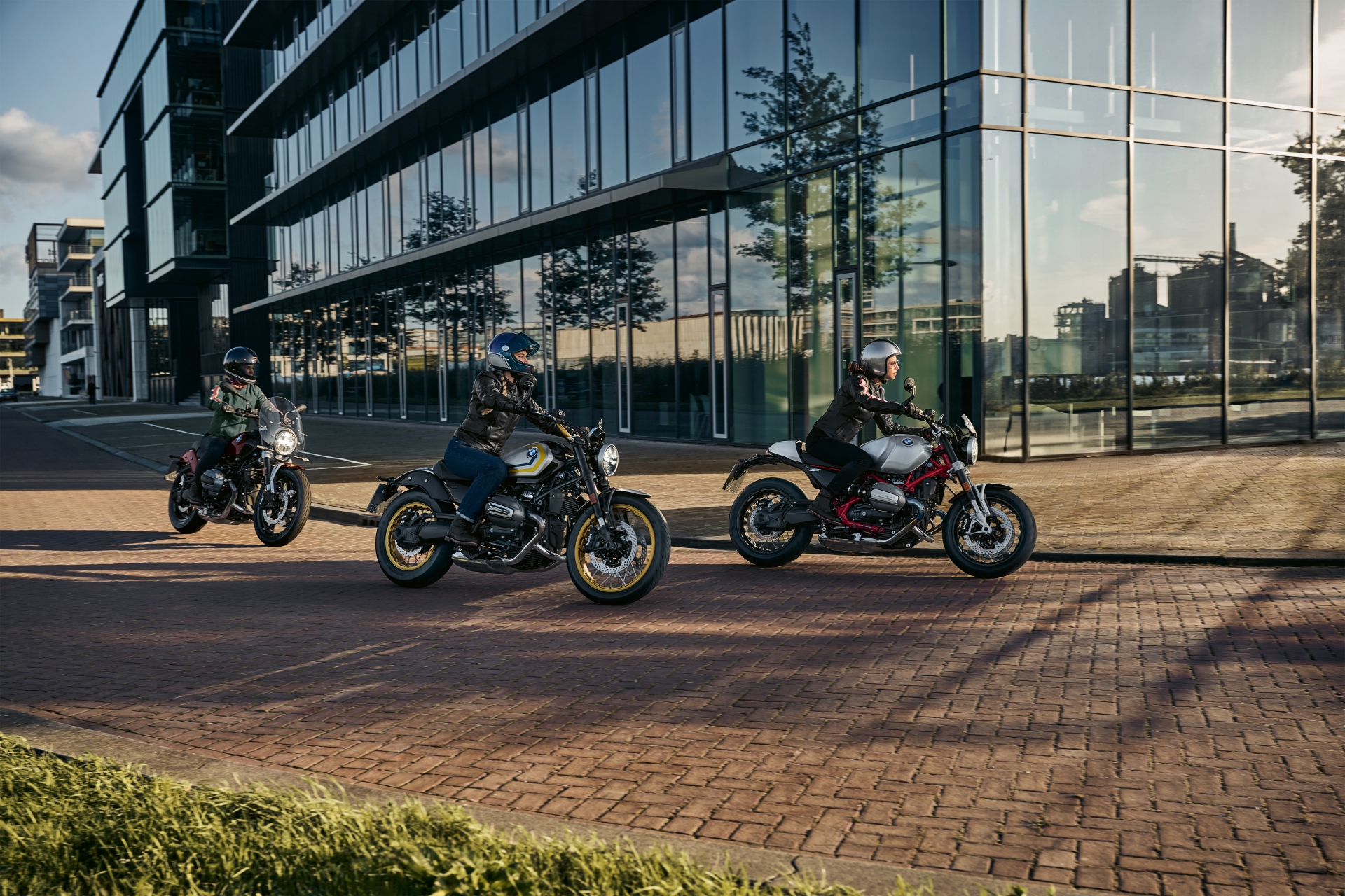 2024 BMW Motorrad R 12 nineT and R 12 Launched