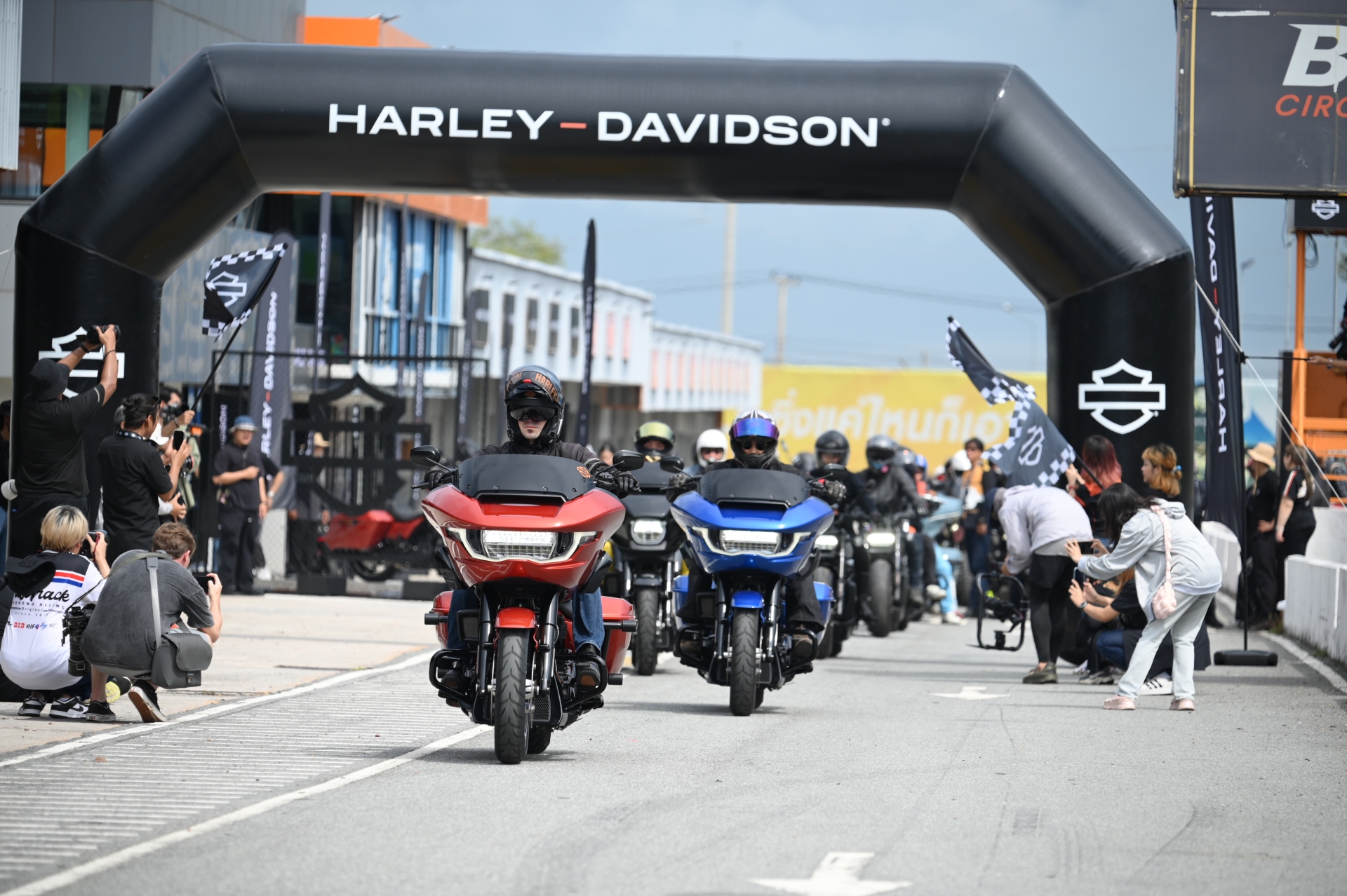 Harley-Davidson Dirt.Road.Track - The Third Running